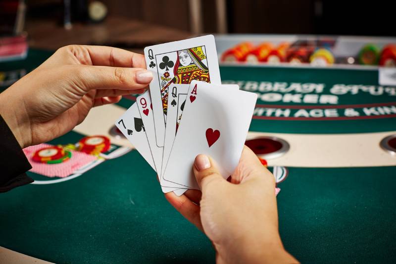 Giới thiệu về Caribbean Stud Poker